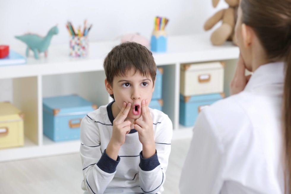 does-my-child-need-speech-therapy-speech-therapy-in-clinic-and